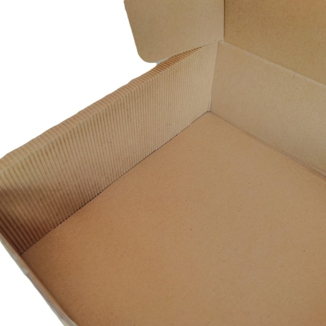 Pudełka karbowane z okienkiem karton z tektury karbowanej 250x200x70